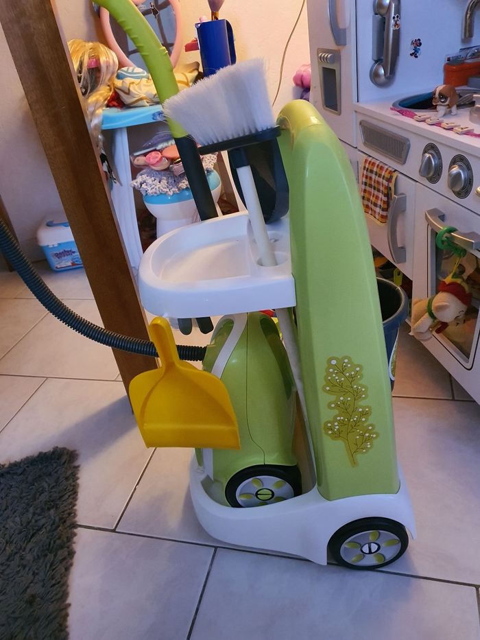 Chariot de menage - photo numéro 2