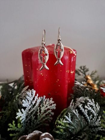 Petites boucles d'oreilles poissons