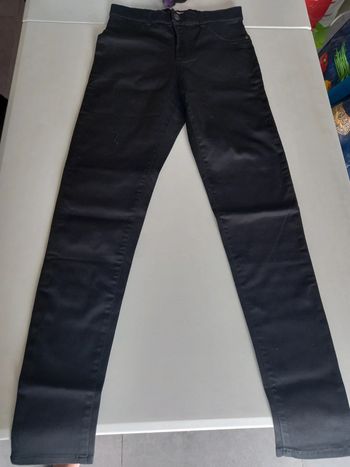 Skinny noir (NAF-NAF) taille 36