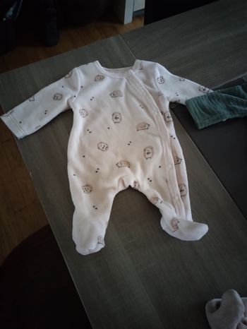 3 Pyjamas naissance