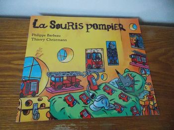 Livre La souris pompier