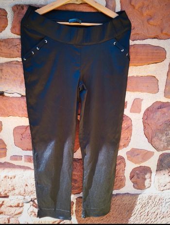 Pantalon court satiné noir Menonove