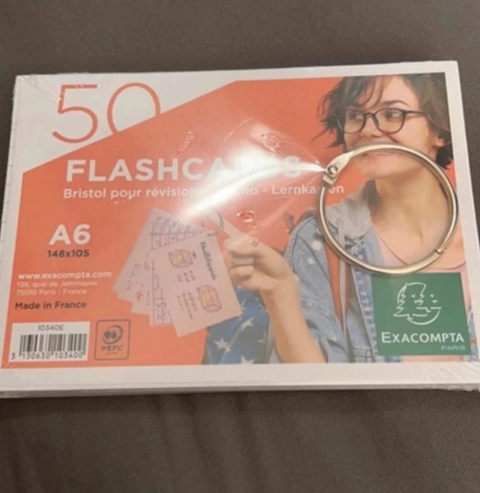 Flashcards Bristol perforées sous film avec anneaux exacompta