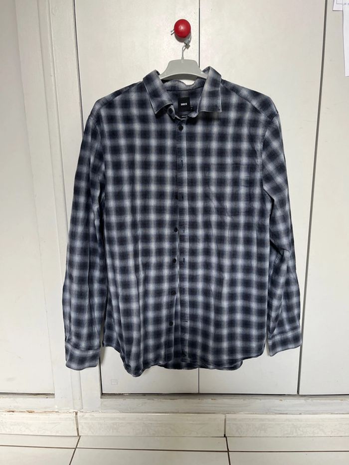 Chemise à carreaux