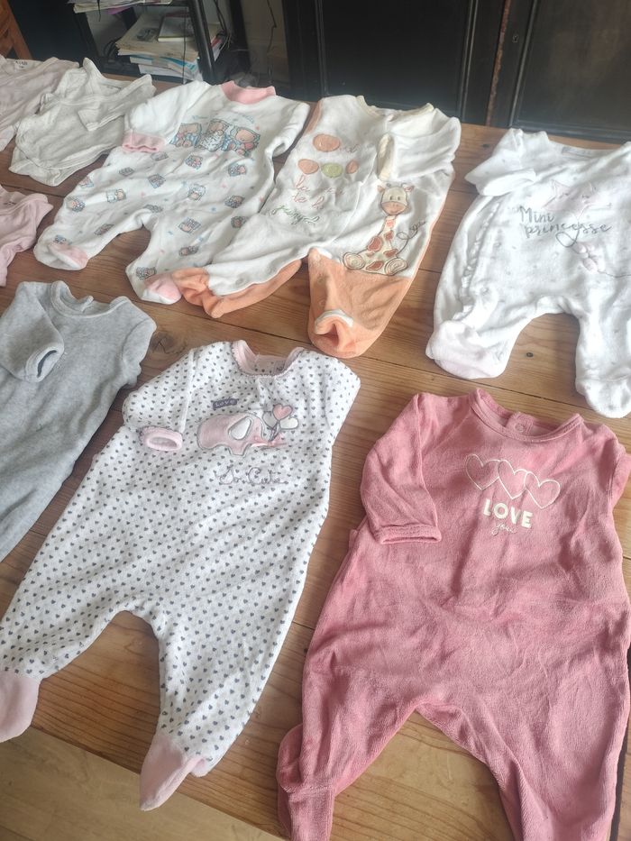 Lot 0-1 mois bébé fille - photo numéro 3