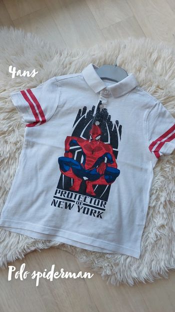 Polo spiderman 4 ans