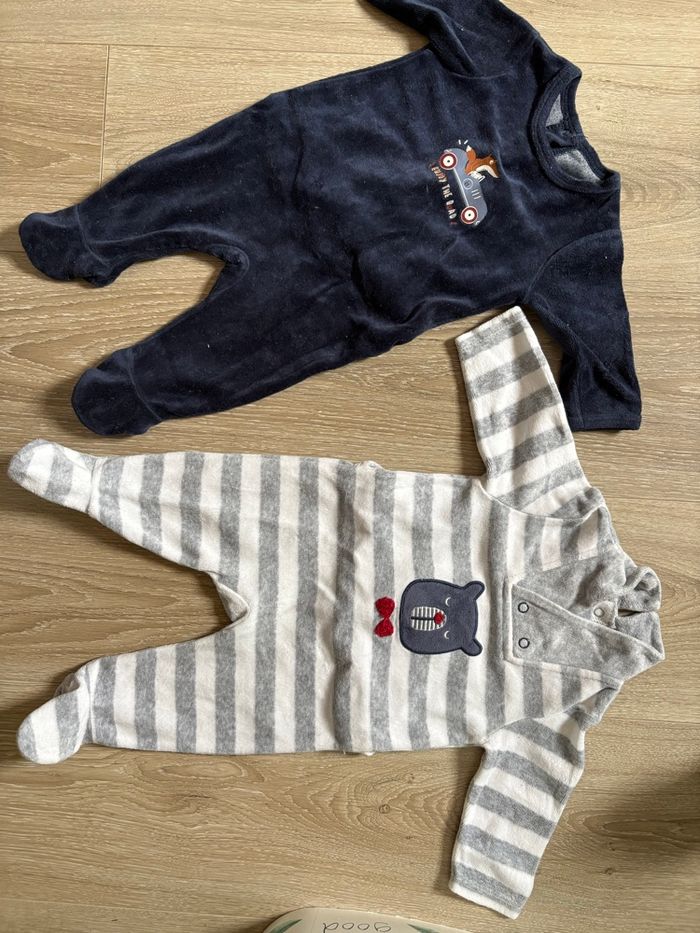 Lot pyjama 3 mois - photo numéro 2