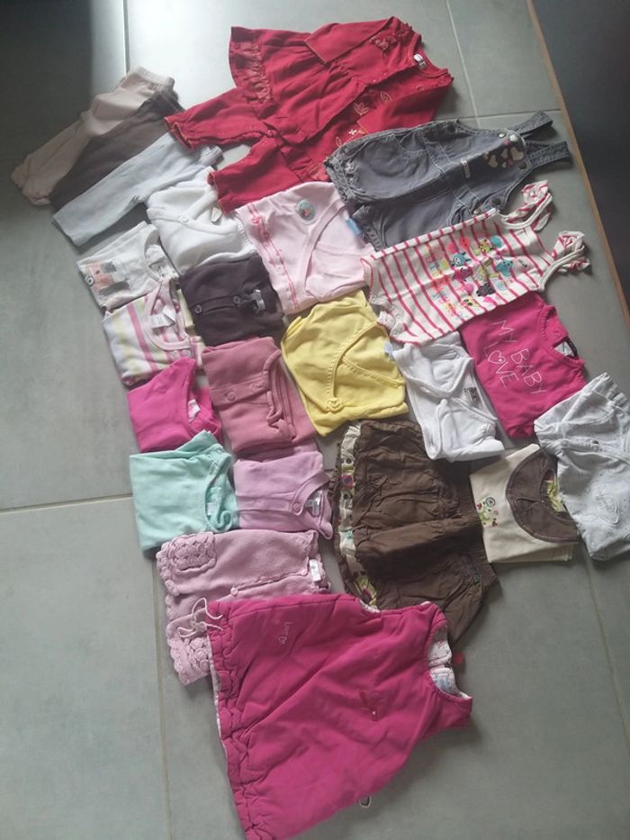 Lot de vêtements été fille en 3 mois