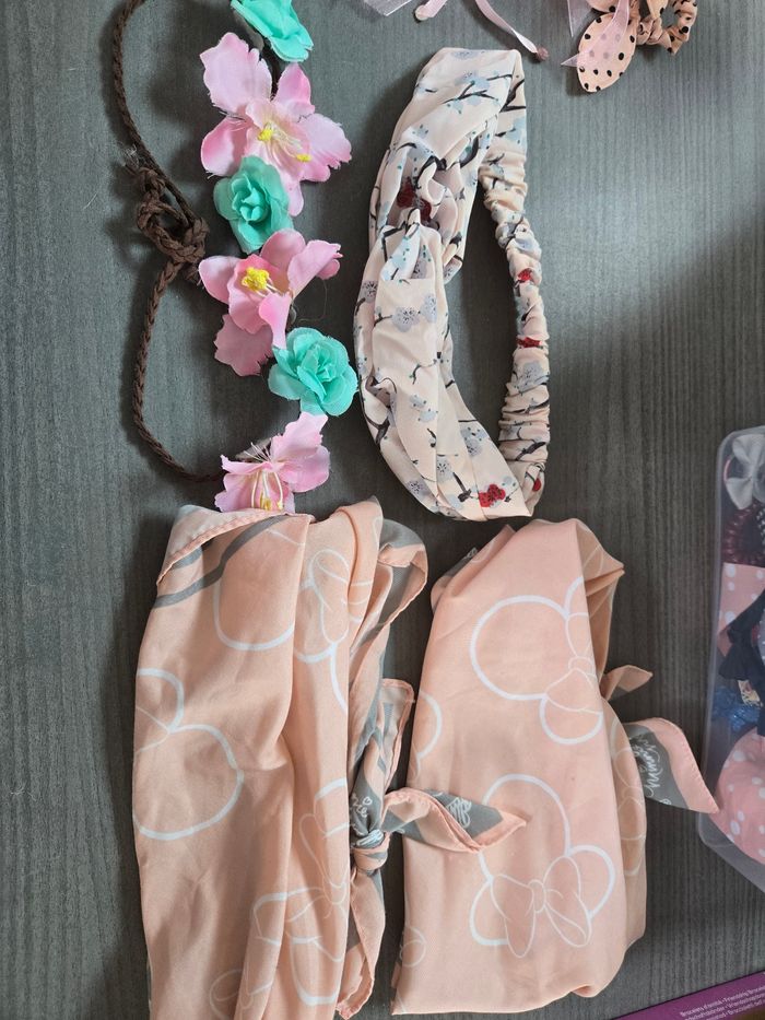 Lot d'accessoires pour cheveux - photo numéro 4