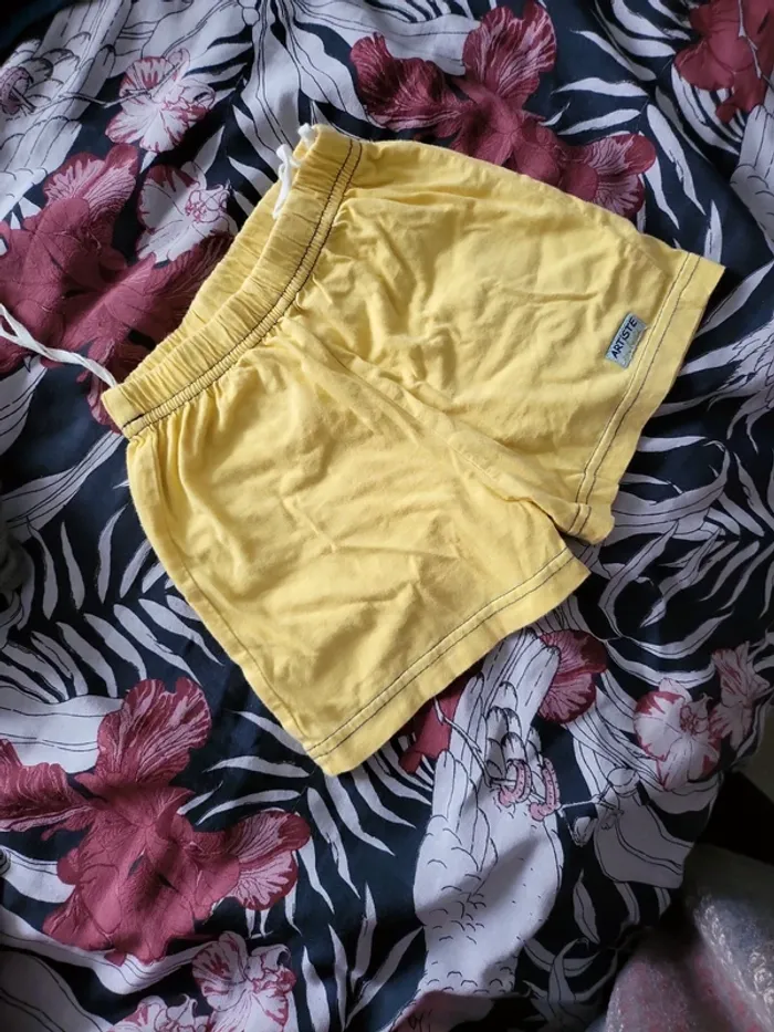 Short taille 9 mois