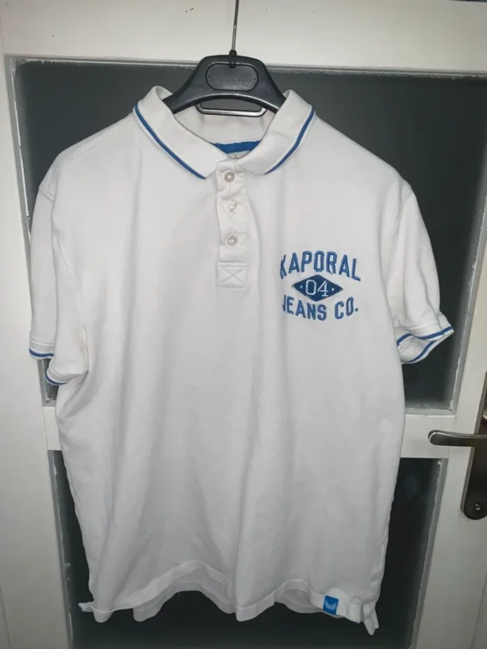 Polo blanc Kaporal 04 homme logo bleu vintage