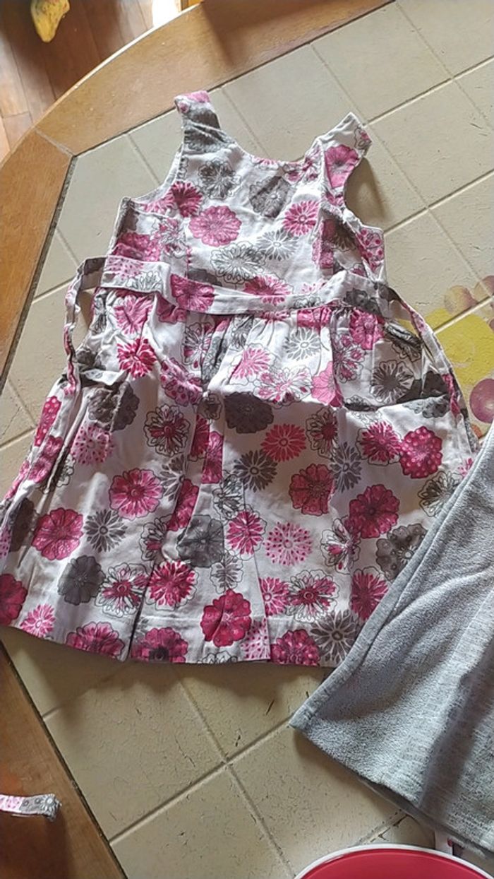 Lot robes 3 ans - photo numéro 2