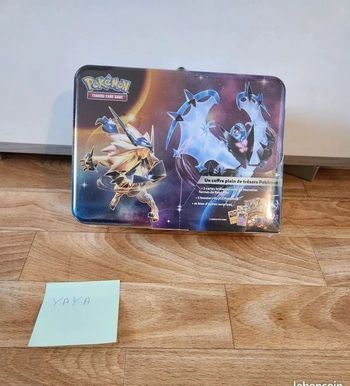 Valisette ultra prisme (contient Booster XY Evolutions) Sceller et en Français