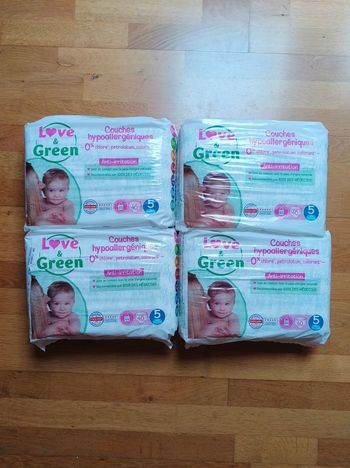 4 paquets de couches Love and green taille 5