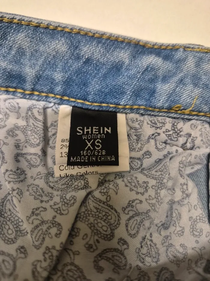 Jeans shein xs - photo numéro 4