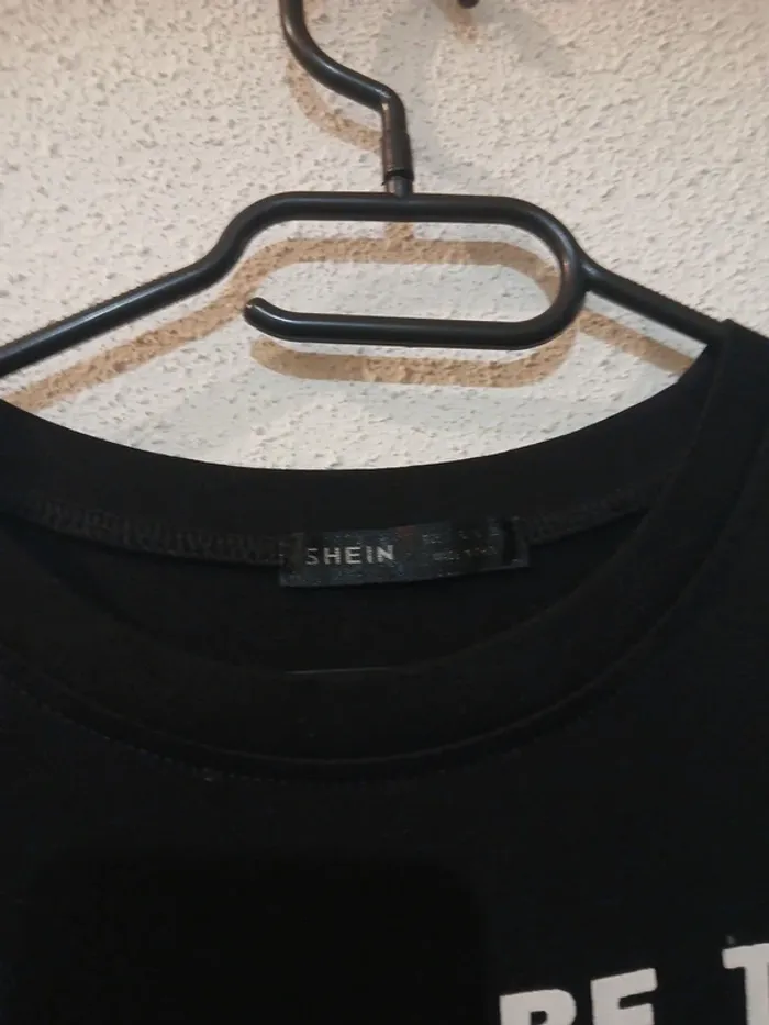 T-shirt femme noir basic " shein" taille s - photo numéro 3