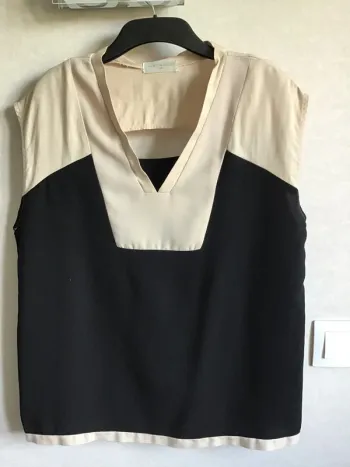 Blouse noire et crème marque Just Addict