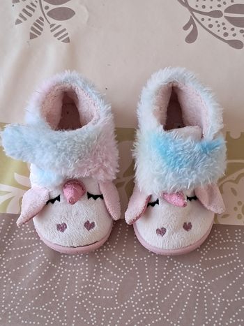 Pantoufles licorne pointure 21
