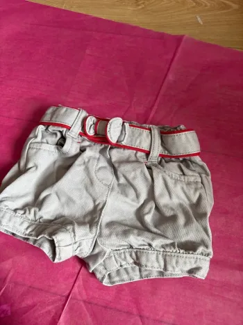 Short gris