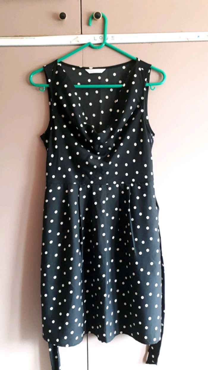 Robe noire à pois blanc - photo numéro 2