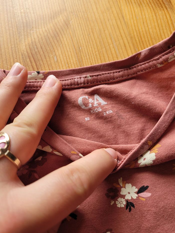 t-shirt manches longues c&a 2 ans - photo numéro 5