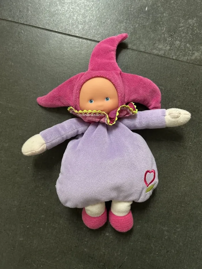 Doudou poupée corolle