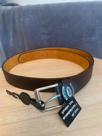 Ceinture véritable cuir 115cm neuve avec étiquette