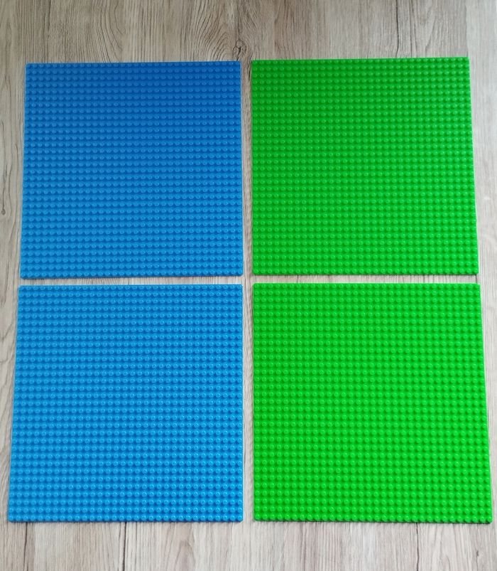 LEGO 4 plaques 25x25 cm - photo numéro 9