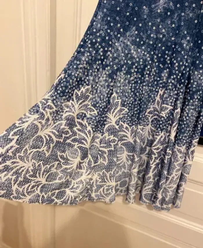 Robe fluide avec collier - photo numéro 5