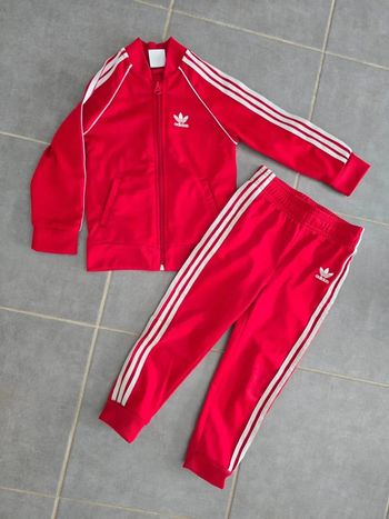 Ensemble jogging Adidas rouge