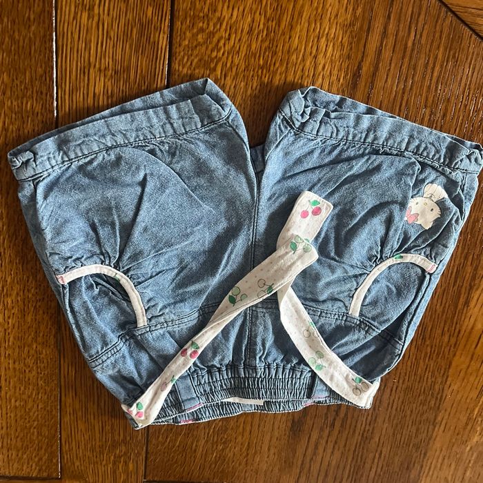 Lot de 5 shorts filles  taille 2 ans . - photo numéro 3