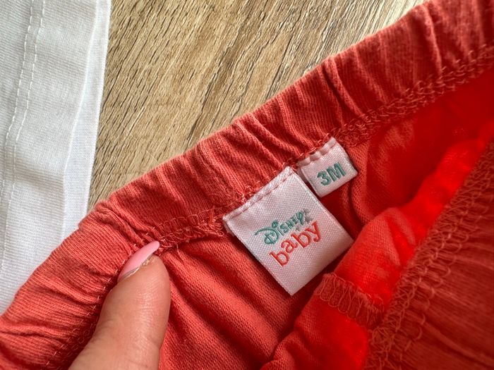 - Ensemble Disney - 3 mois - Bon état - photo numéro 3