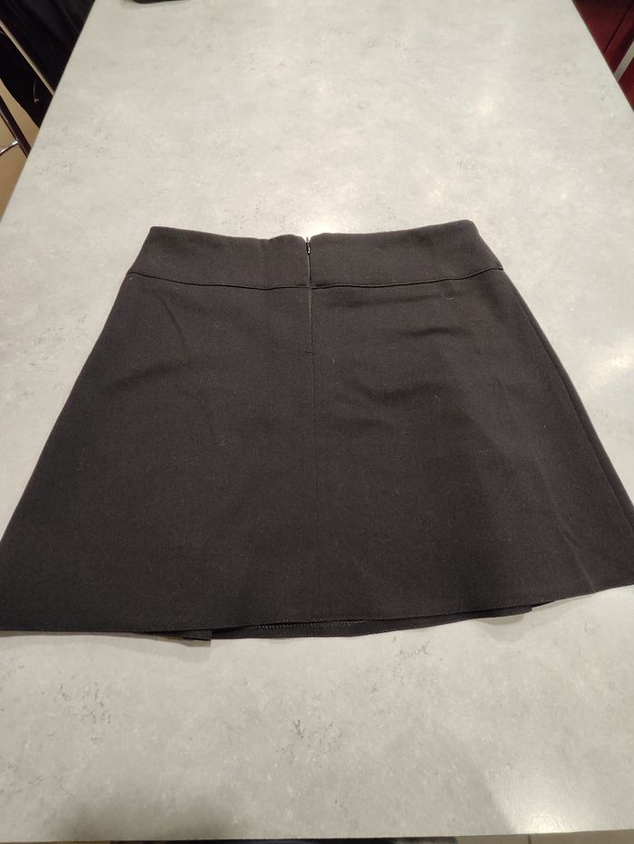 Jupe courte noire femme – Taille 38 - photo numéro 2