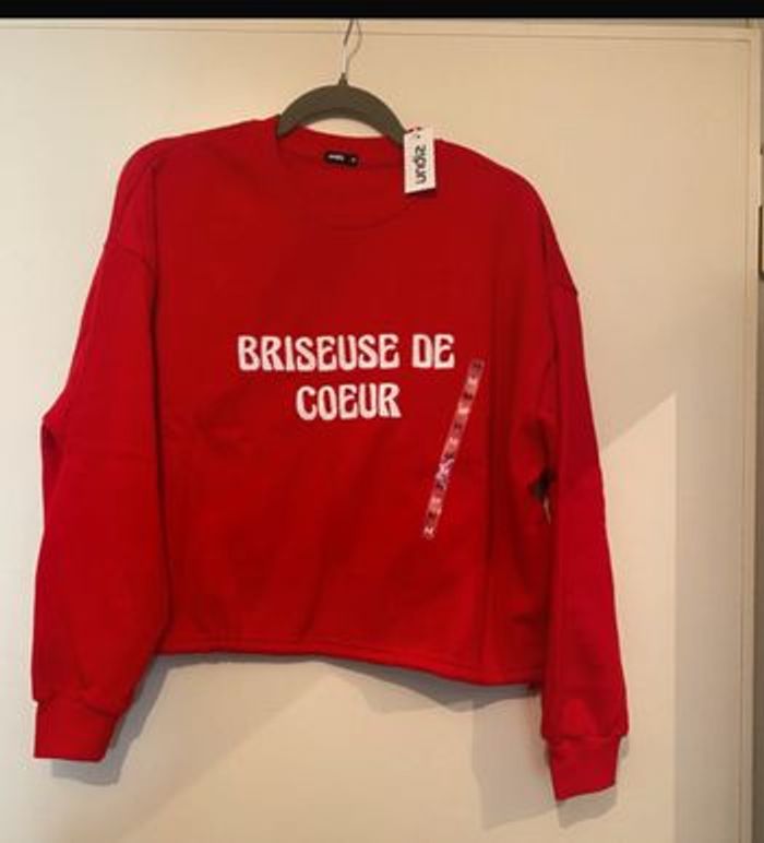Sweat court undiz Rouge taille M neuf