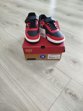 Basket levis pointure 28 neuve