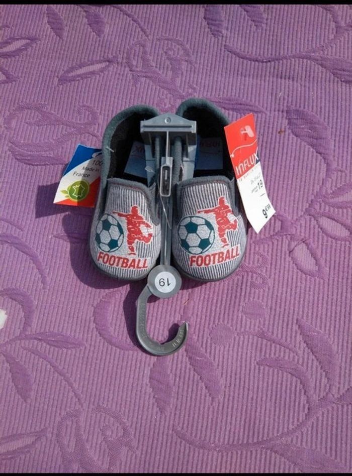 Chaussons bébé neufs