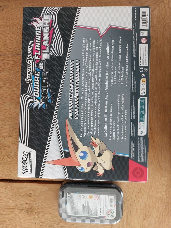 Coffret UNYS Victini + Mini Tin UNYS , Scellés FR - photo numéro 2