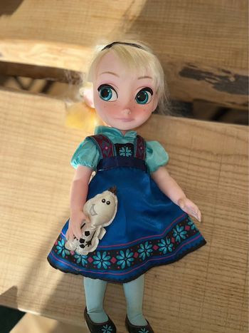 Poupée Disney store la reine des neiges Elsa animators