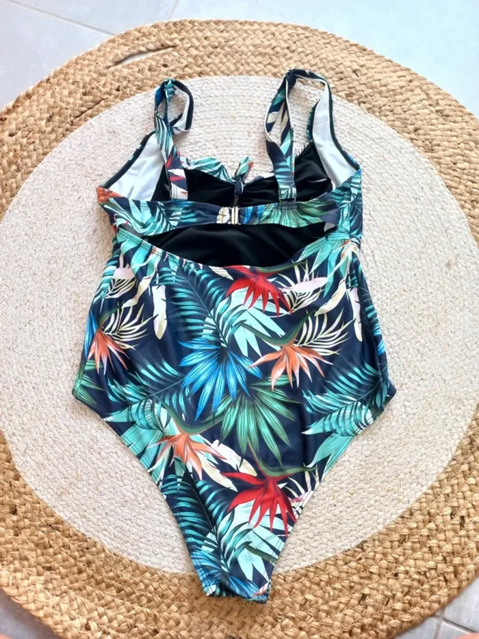 Maillot de bain grossesse T.38 motif tropical - photo numéro 2