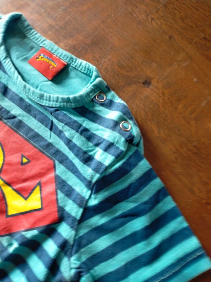 T-shirt rayé Superman 12 mois - photo numéro 2