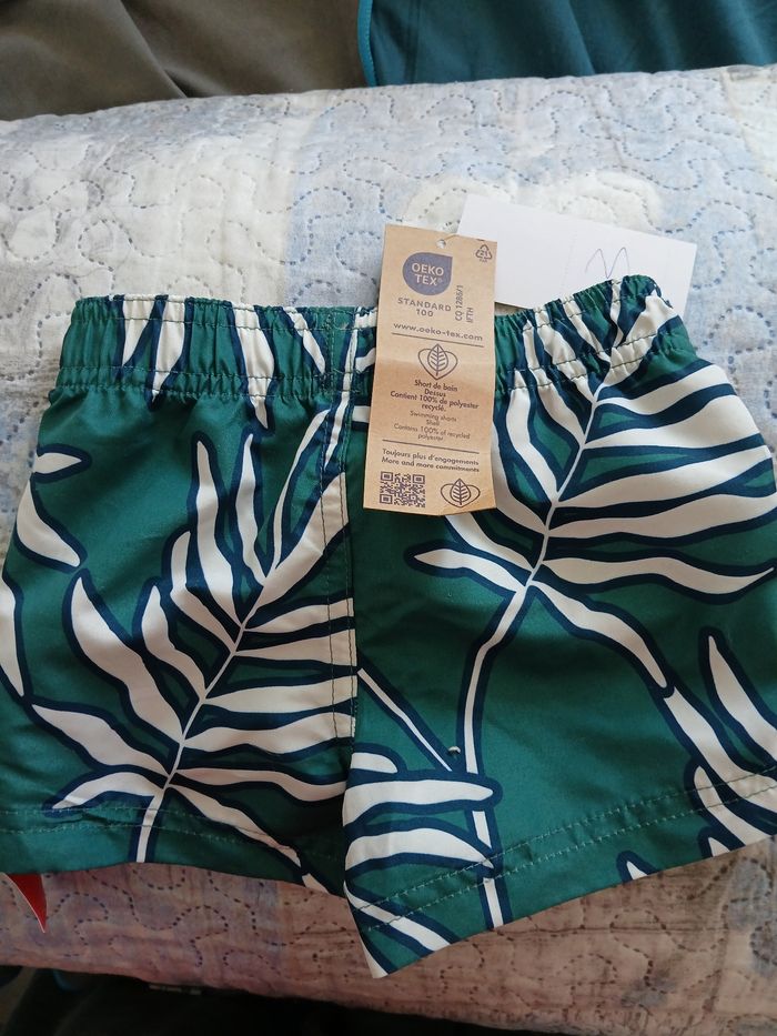 Short de bain,  12 mois, neuf - photo numéro 2