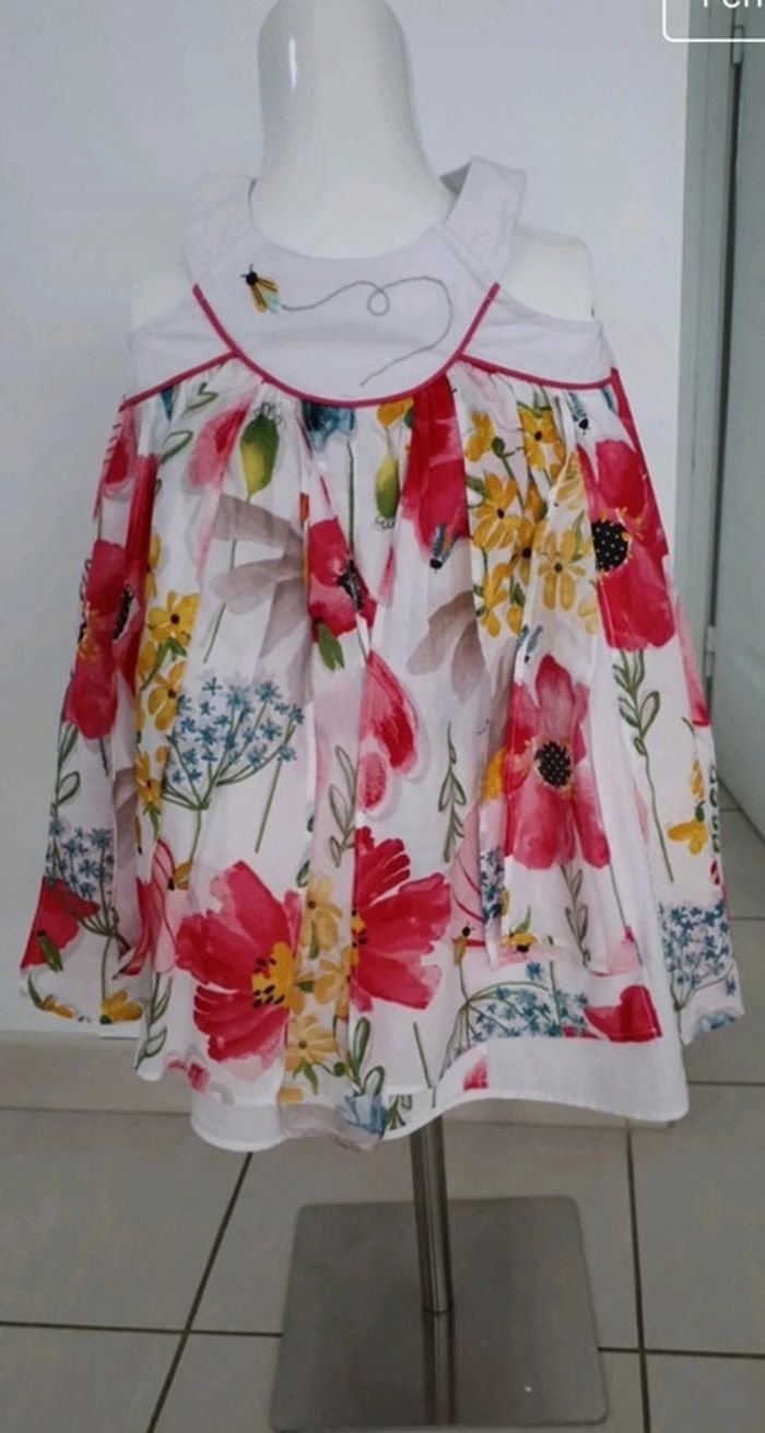 Robe a bretelles fleuries 3 ans catimini - photo numéro 2