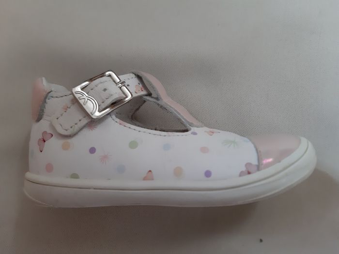 chaussures salomé blanches et roses mi-saison / été fille - papillons - Bellamy - 23 - photo numéro 5