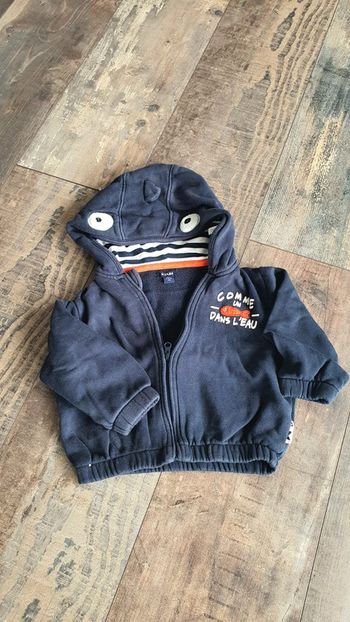 Gilet kiabi 18 mois en très bon état