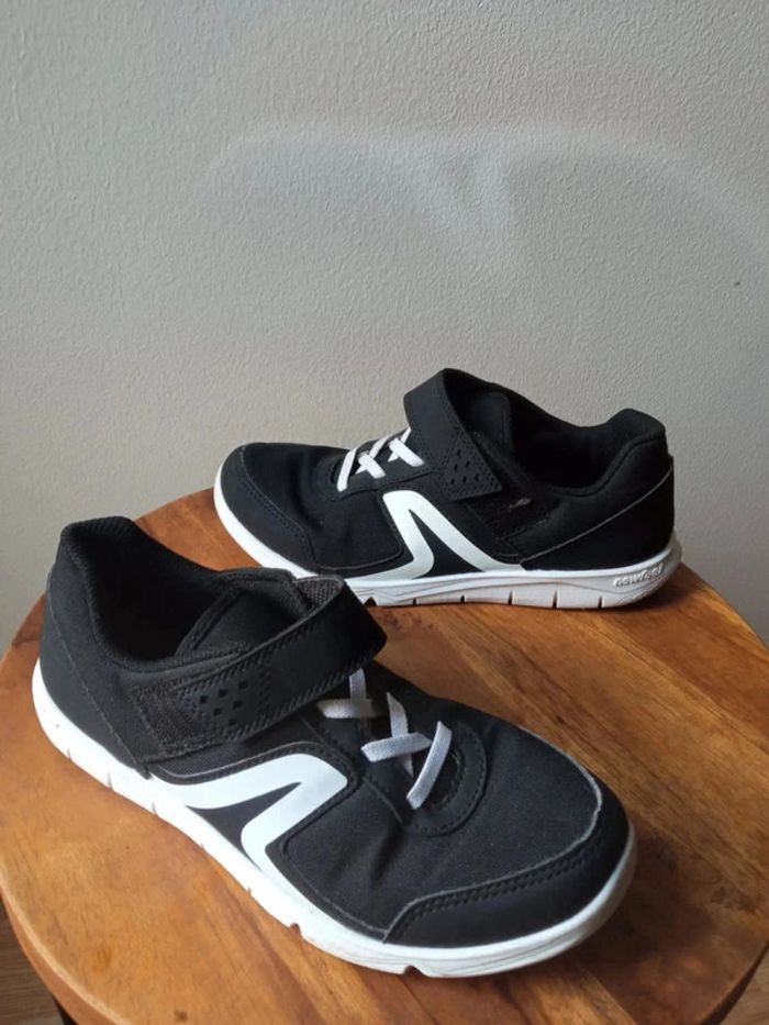 Baskets noire et blanche à scratch taille 38 EUR New Feel Flex Décathlon - photo numéro 6