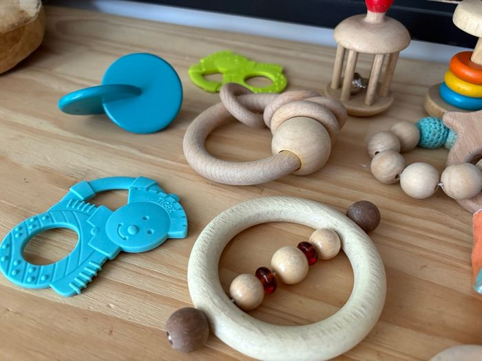 Lot d’anneaux de dentition et d’anneaux sensoriels - photo numéro 2