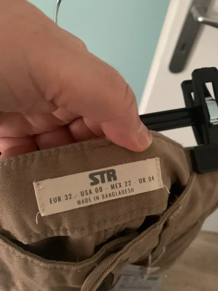 Pantalon cargo - photo numéro 3