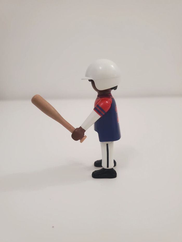 Playmobil Sport Joueur de Base Ball avec sa batte et son casque très bon état - photo numéro 5