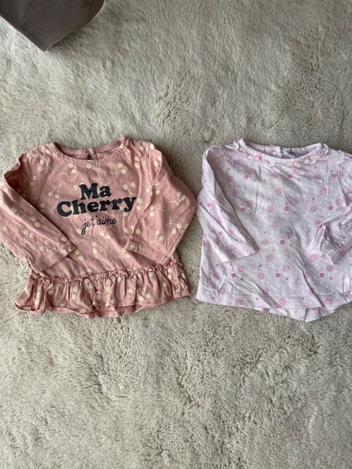 Lot 2 tee-shirts manche longue bébé fille 6 mois - très bon état