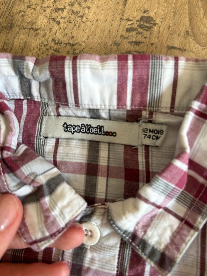 Ensemble jean et 2 chemises 12 mois - photo numéro 2